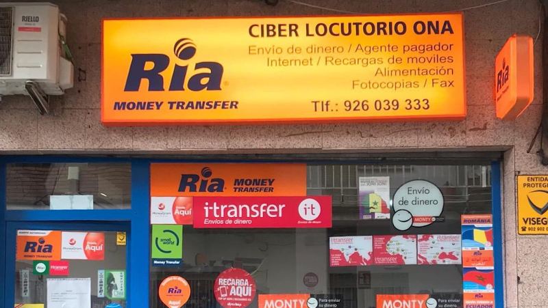LOCUTORIO, ENVIOS DE DINERO y PAQUETERIA