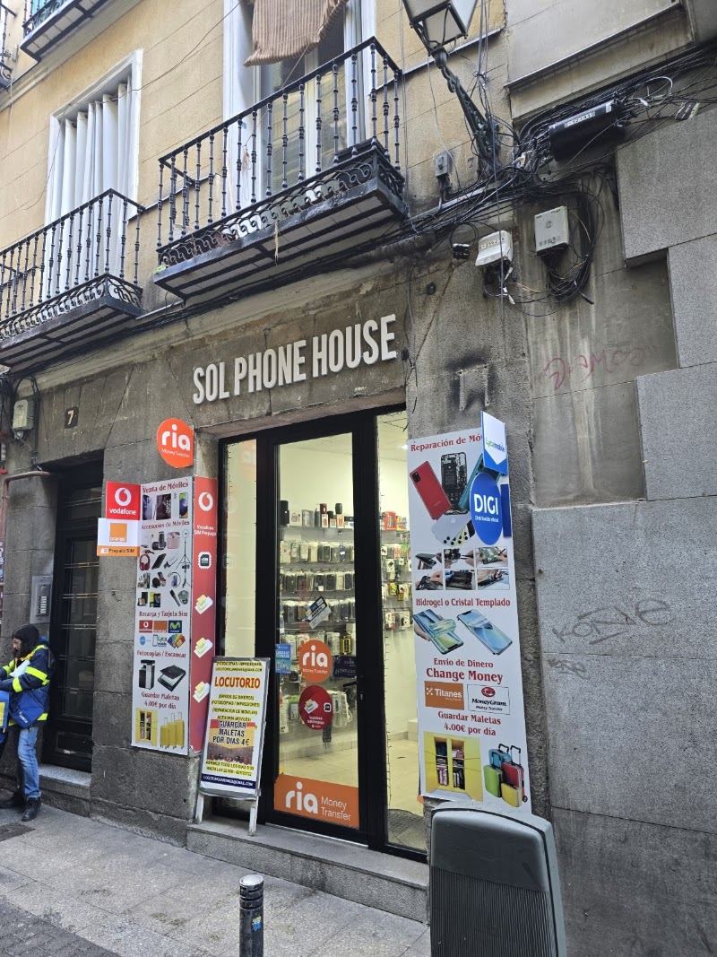 Sol Phone House