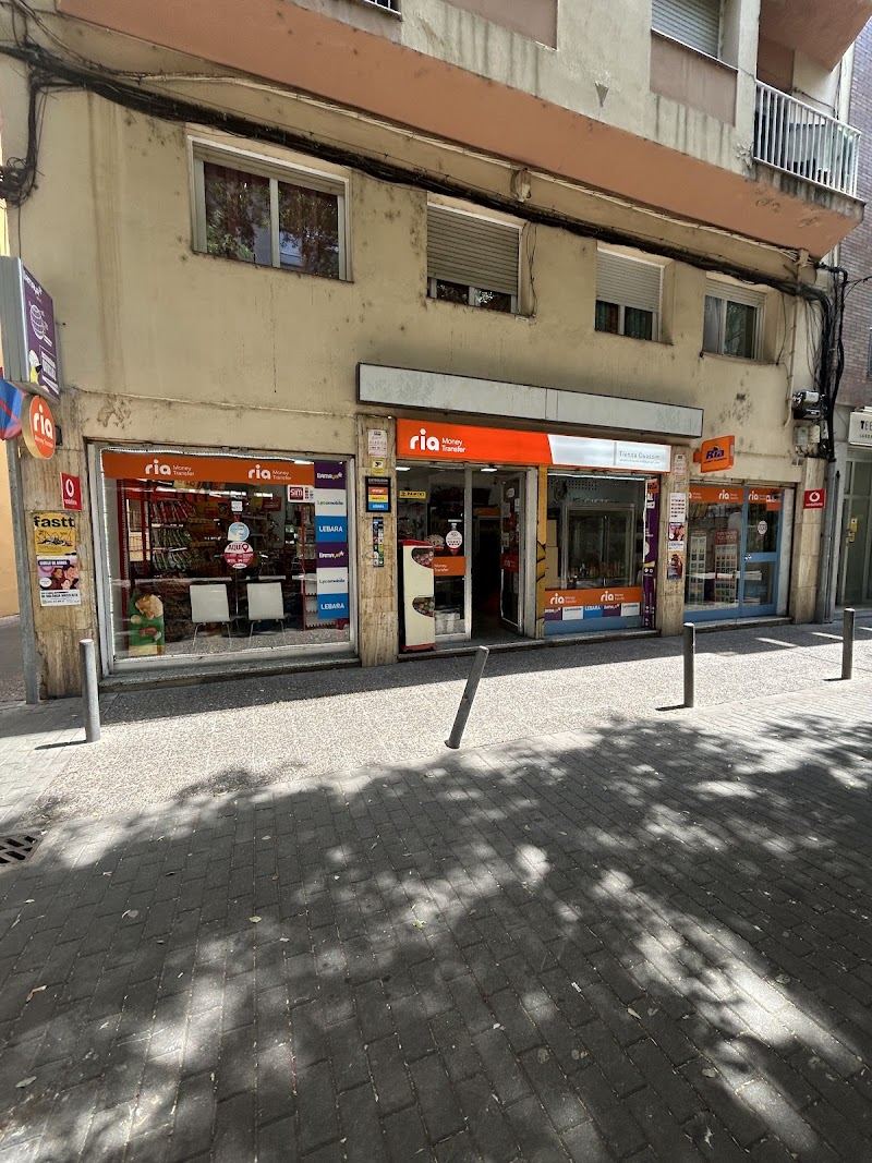 Tienda Ouassim / Locutorio La Rodona
